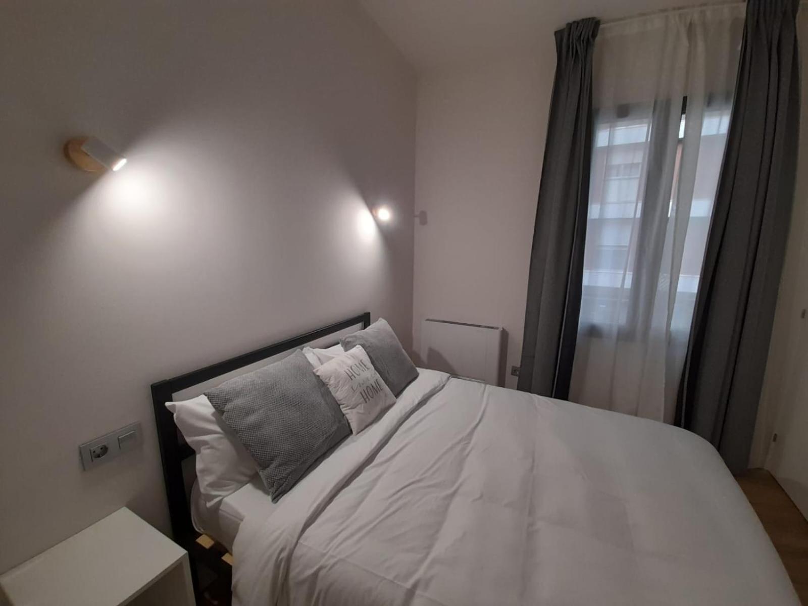 Apartamentos Recunchos โอว์เรนเซ ภายนอก รูปภาพ